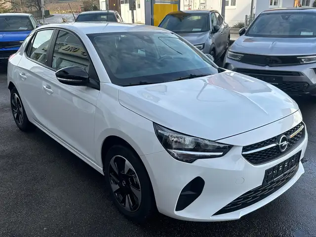 Opel Corsa-e e Edition  WärmPumpe RKamera SitzLenkradheiz