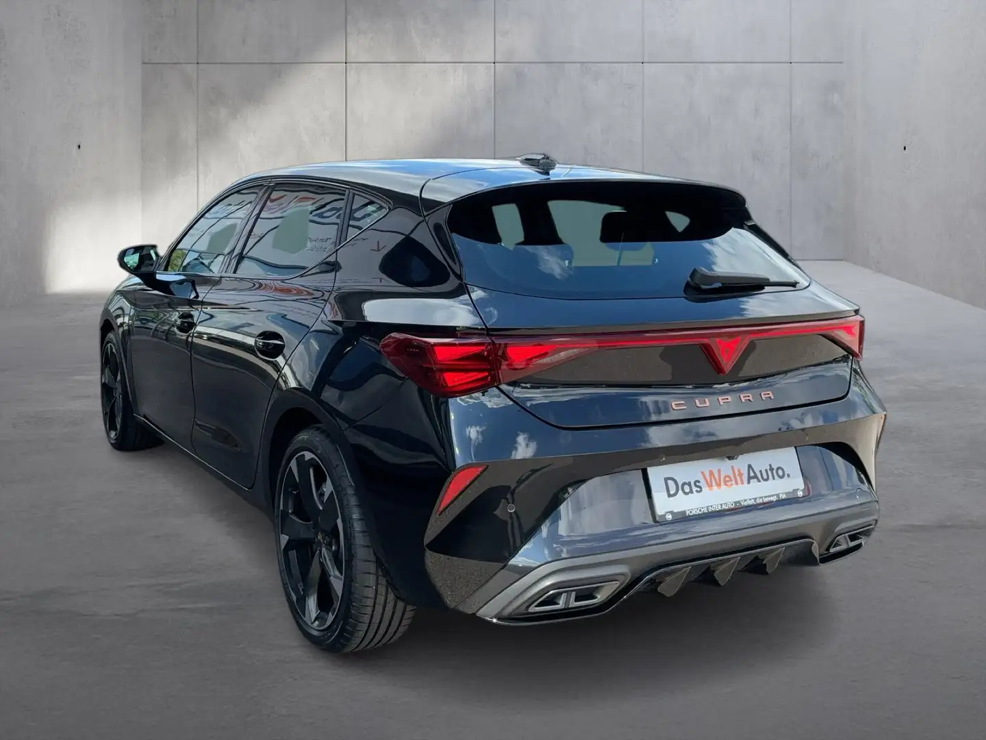 CUPRA Leon 1.5 TSI ACT Schwarz - 2