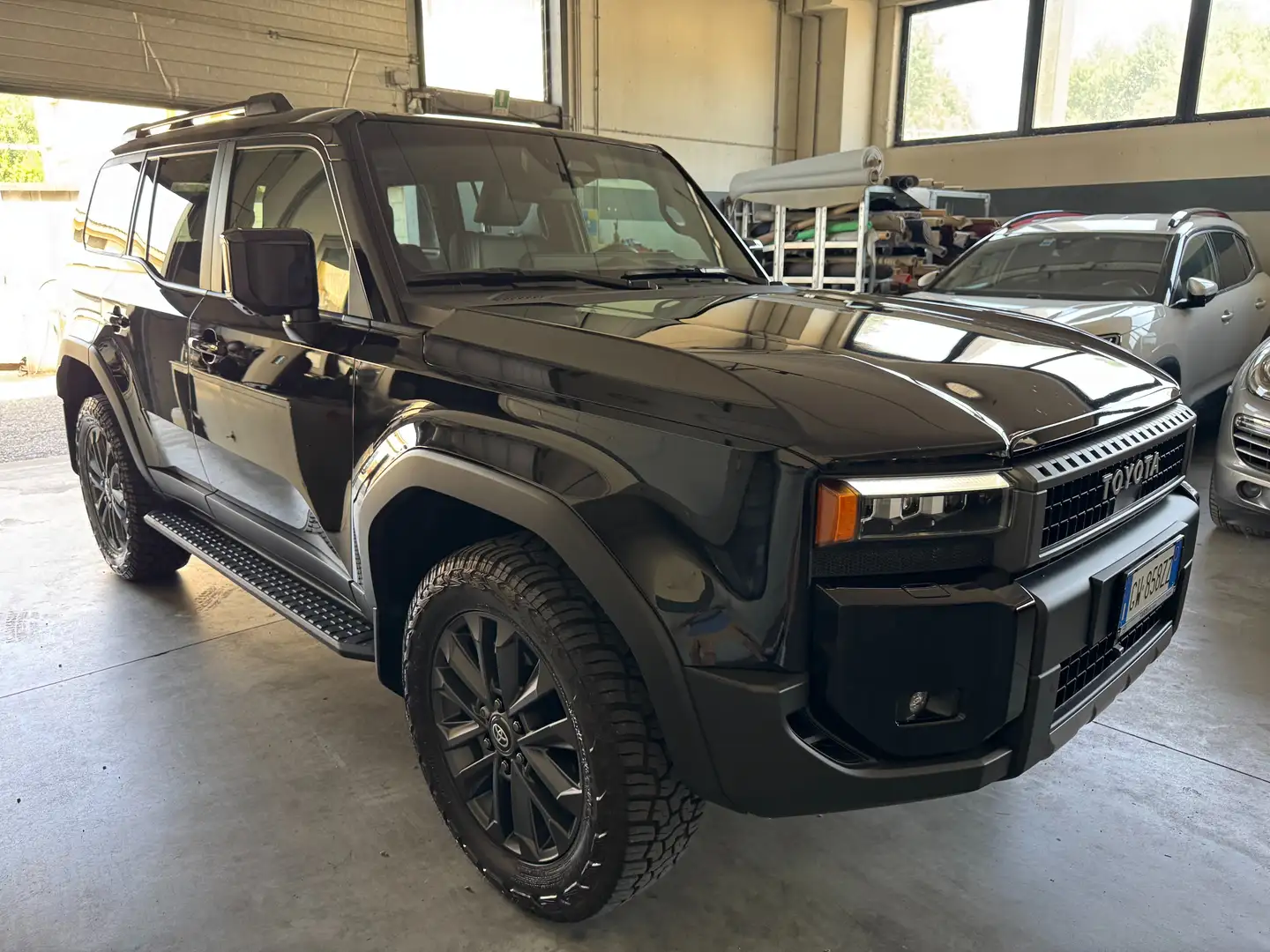 Toyota Land Cruiser 2.8 d-4d Lounge awd auto Nero - 2