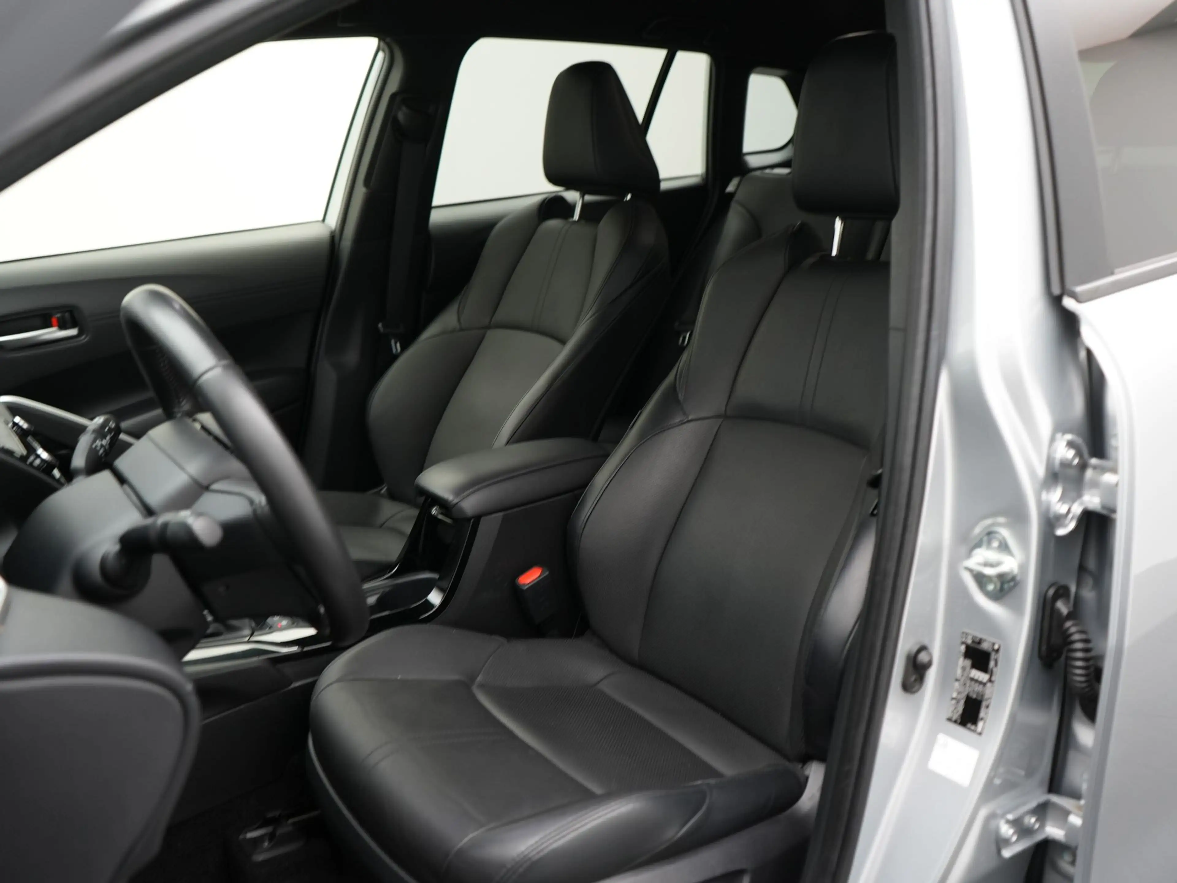 Toyota Corolla Cross 2.0 High Power Hybrid Launch Edition | NL-Auto | 3 — photo 8