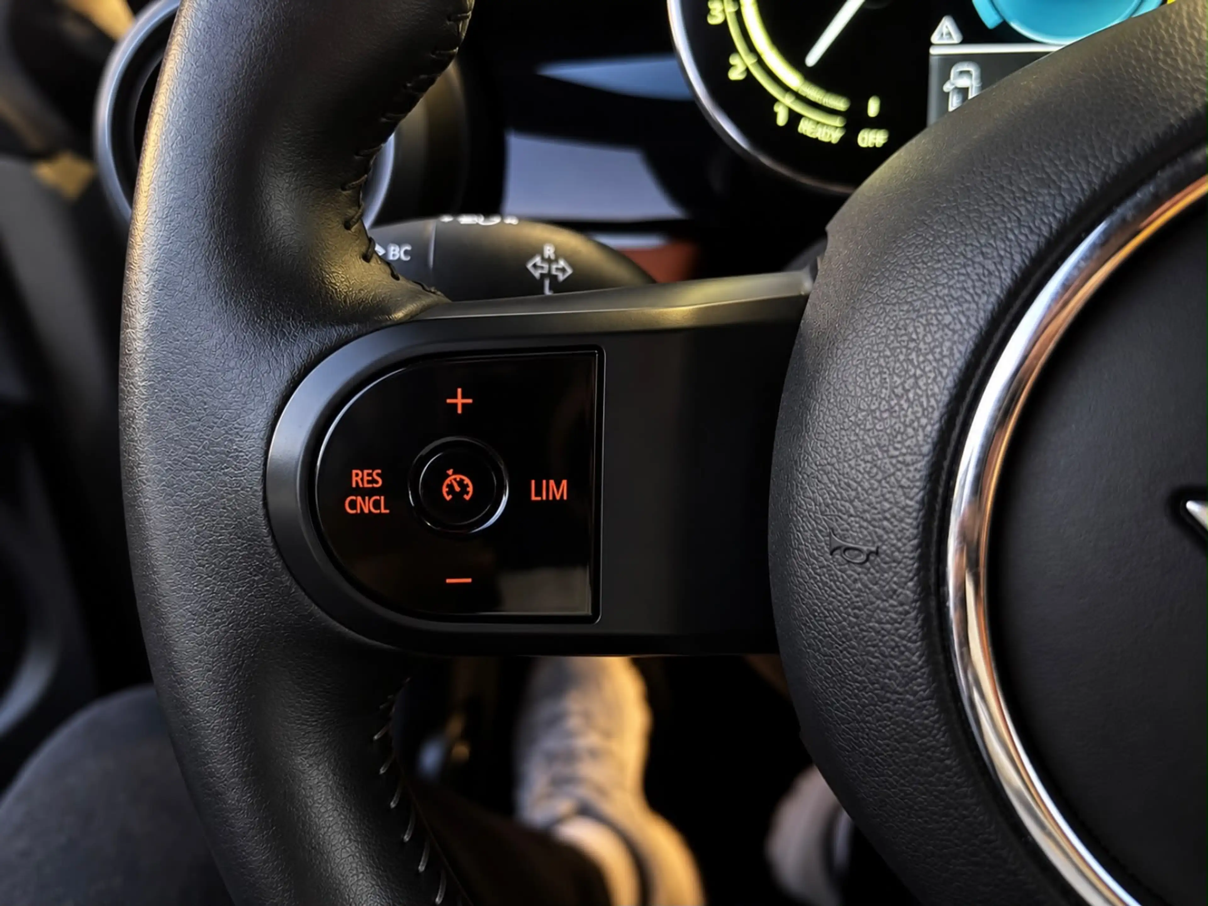 MINI Cooper Cabrio AUTOMATIQUE * ÉTAT SHOWROOM * GARANTIE * 1 PROPRIÉTAIRE * CARNET — photo 23