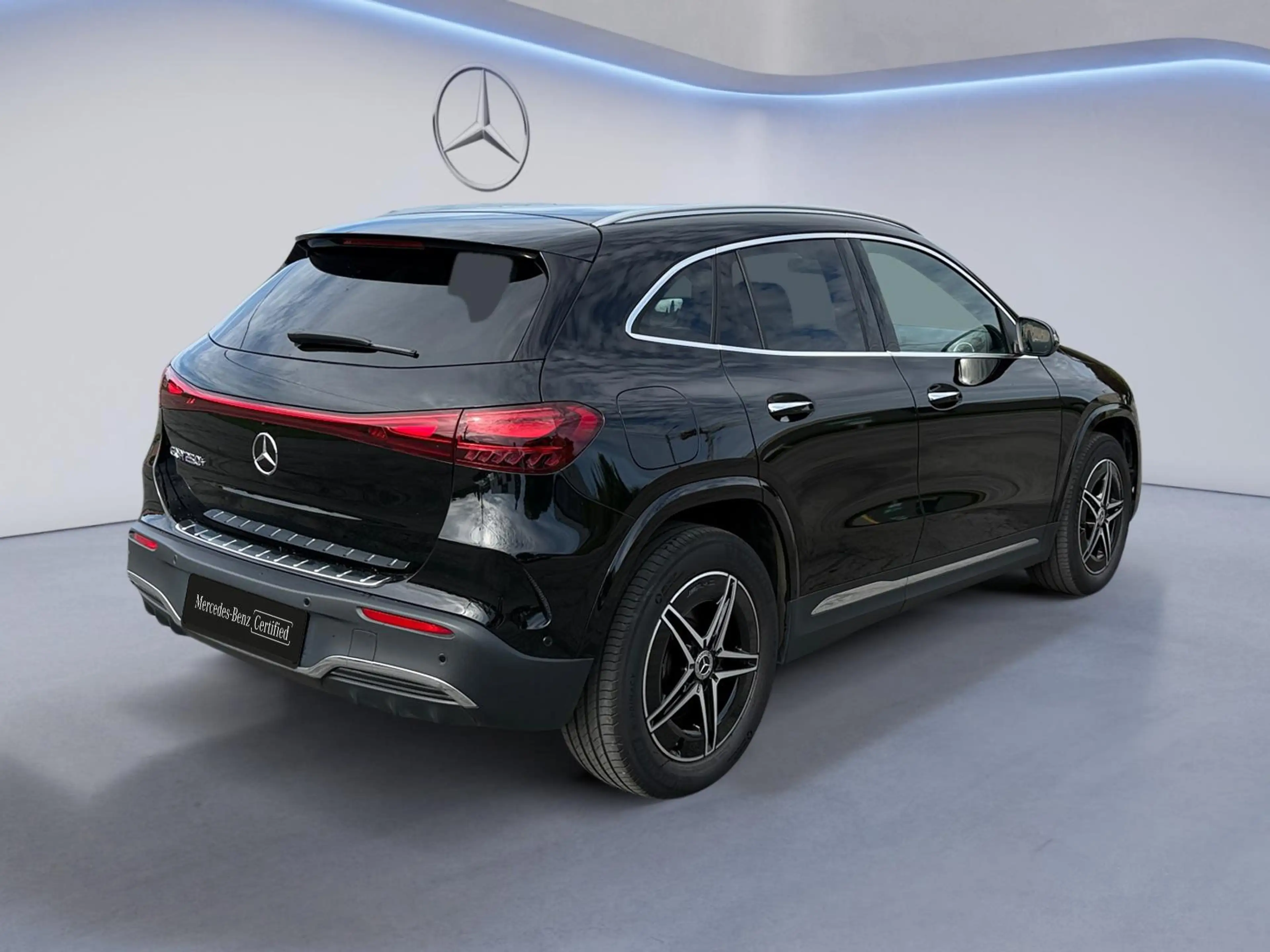 Mercedes-Benz EQA 250 250+ AMG Line — photo 6