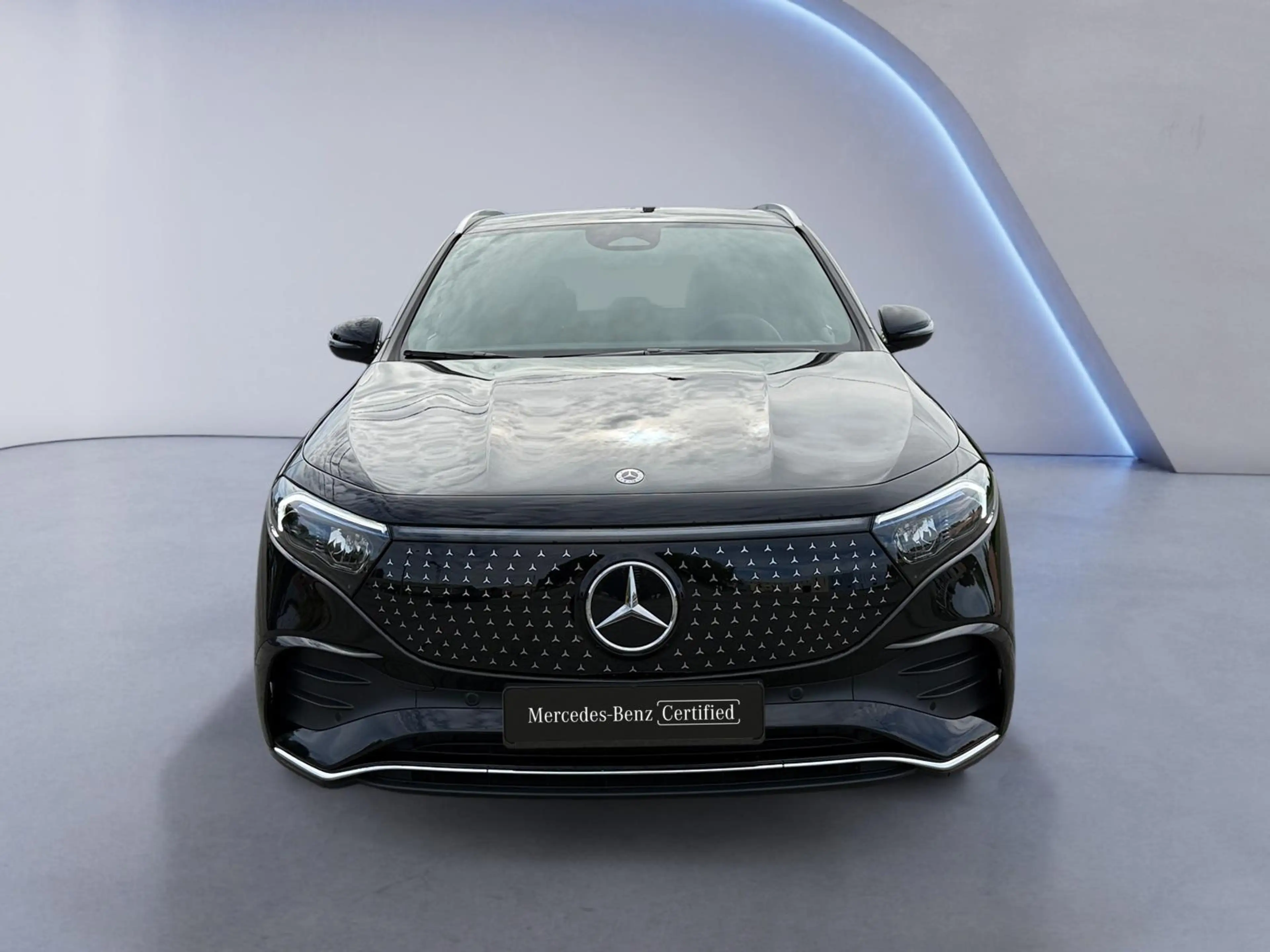Mercedes-Benz EQA 250 250+ AMG Line — photo 9