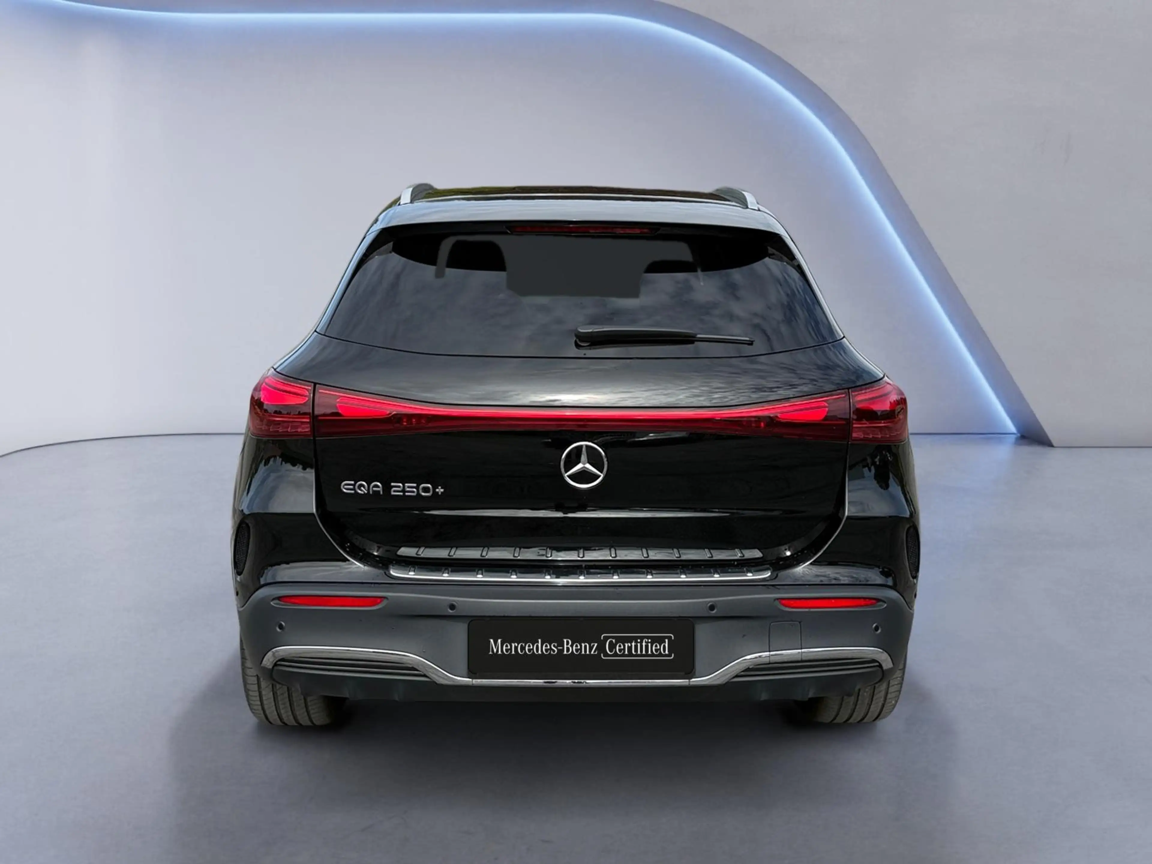 Mercedes-Benz EQA 250 250+ AMG Line — photo 5