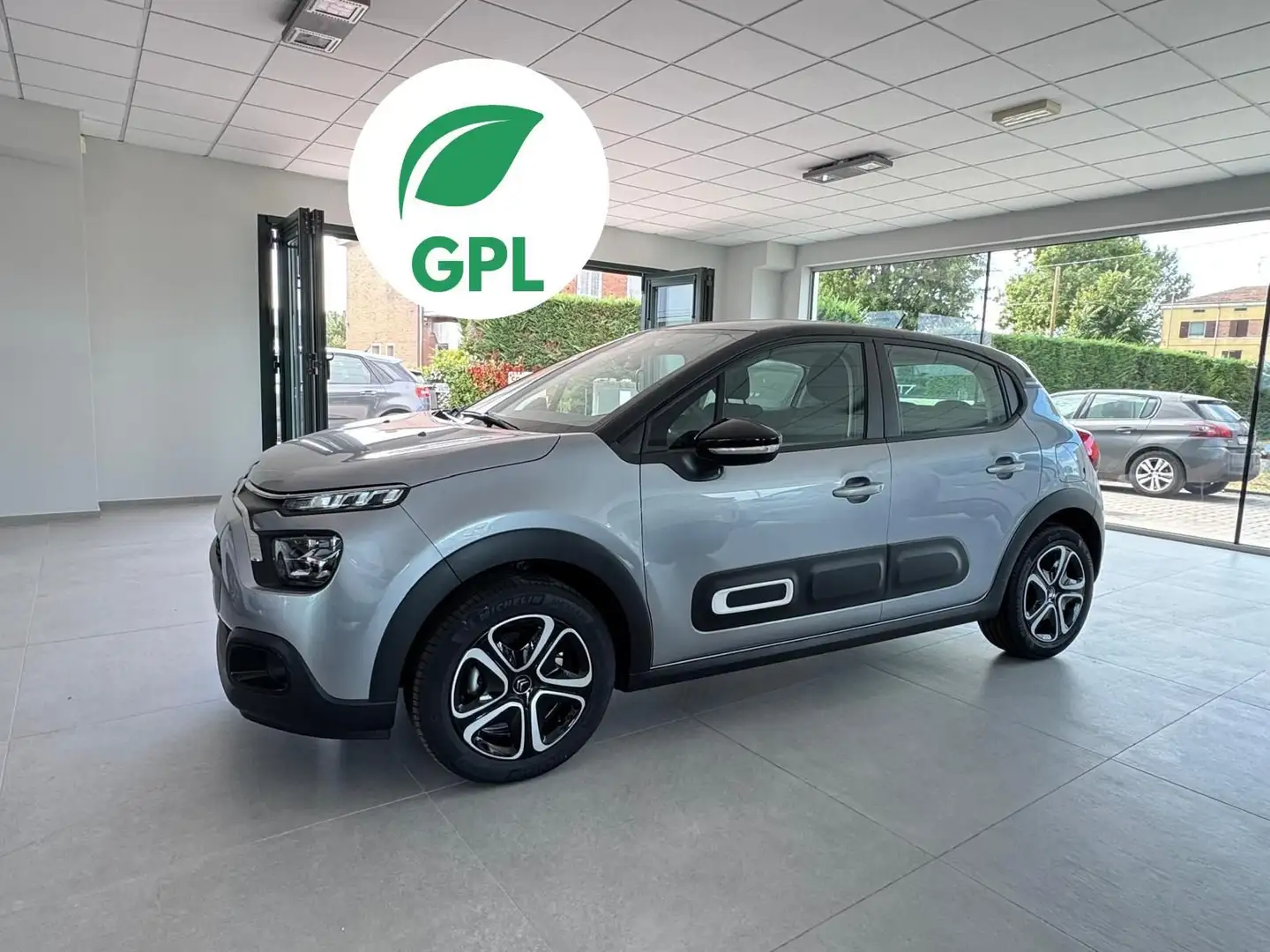 Citroen C3 PureTech 83 GPL Plus Gris - 1