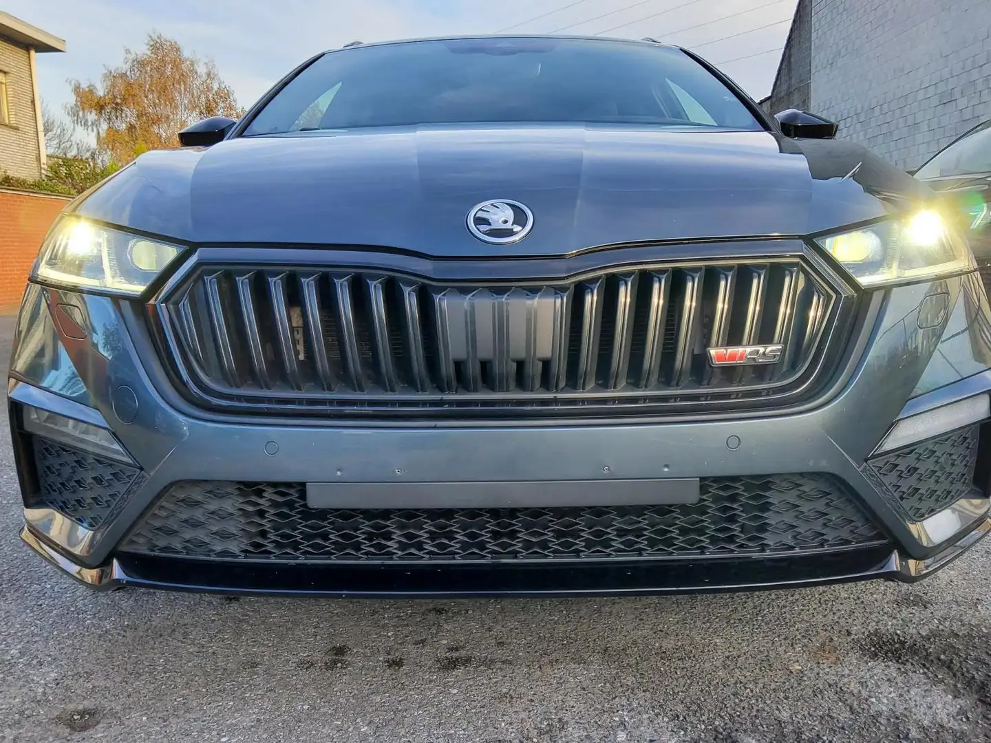 Skoda Octavia Octavia Combi 2.0 TDI DSG 4x4 RS Plus Gris - 2