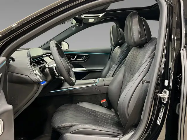 Mercedes-Benz 300 view 9