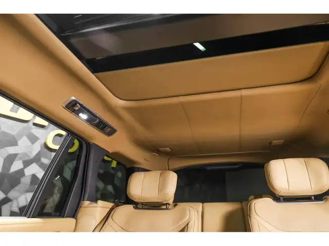 Land Rover Range Rover view 21