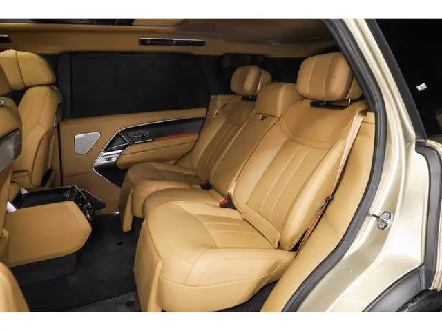 Land Rover Range Rover view 22