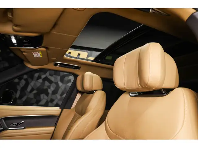 Land Rover Range Rover view 13