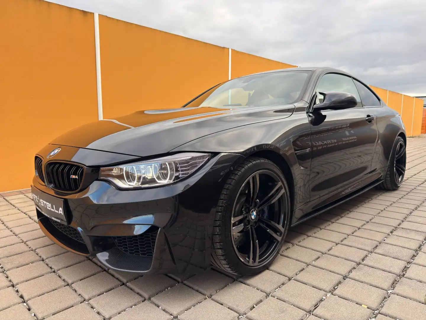 BMW M4 Coupé / M-Performance Lenkrad / Carbon Teile Noir - 1