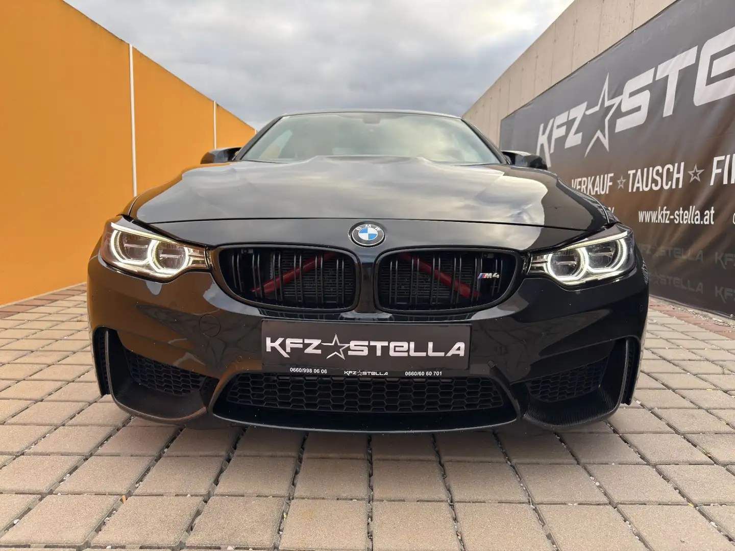 BMW M4 Coupé / M-Performance Lenkrad / Carbon Teile Noir - 2