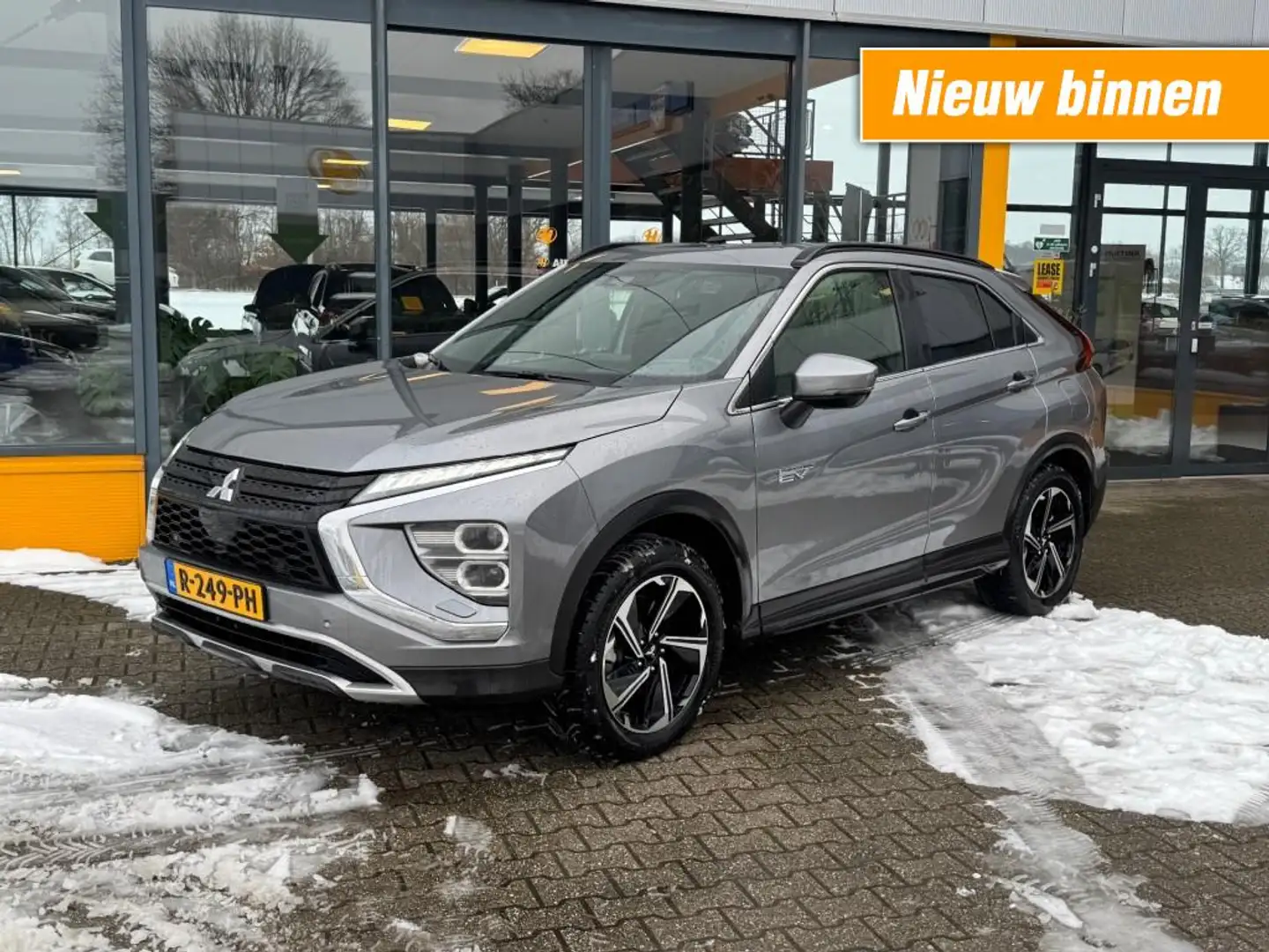 Mitsubishi Eclipse Cross 2.4 PHEV Instyle - camera - navi - stoelverwarming Gris - 1