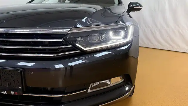 Volkswagen Passat view 21