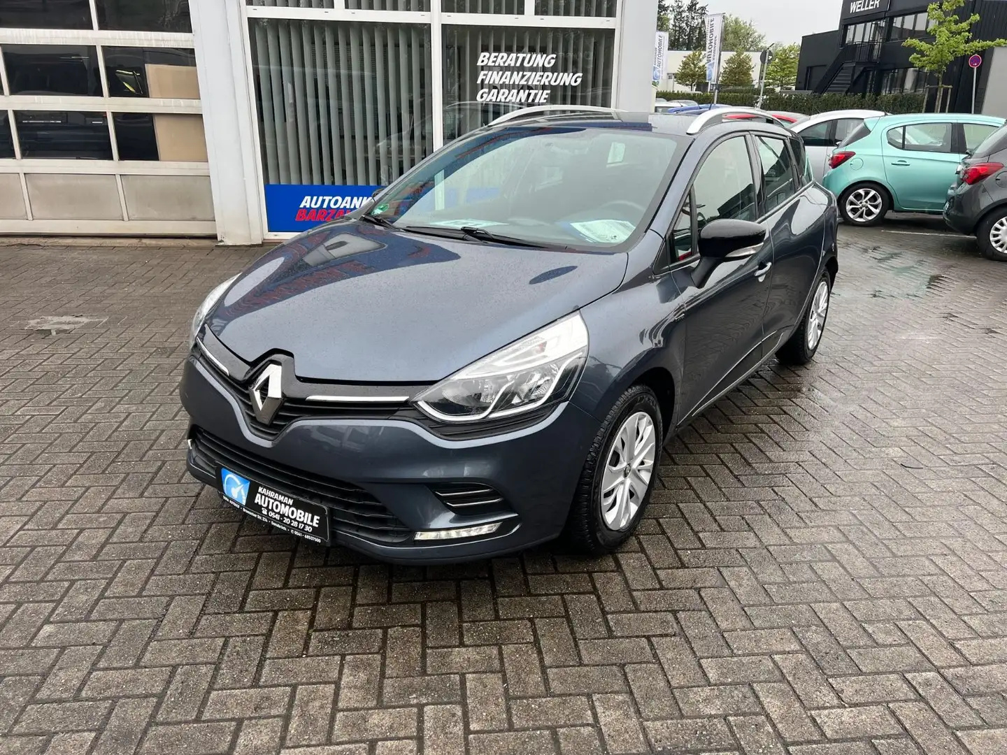 Renault Clio IV Grandtour Limited Grau - 2