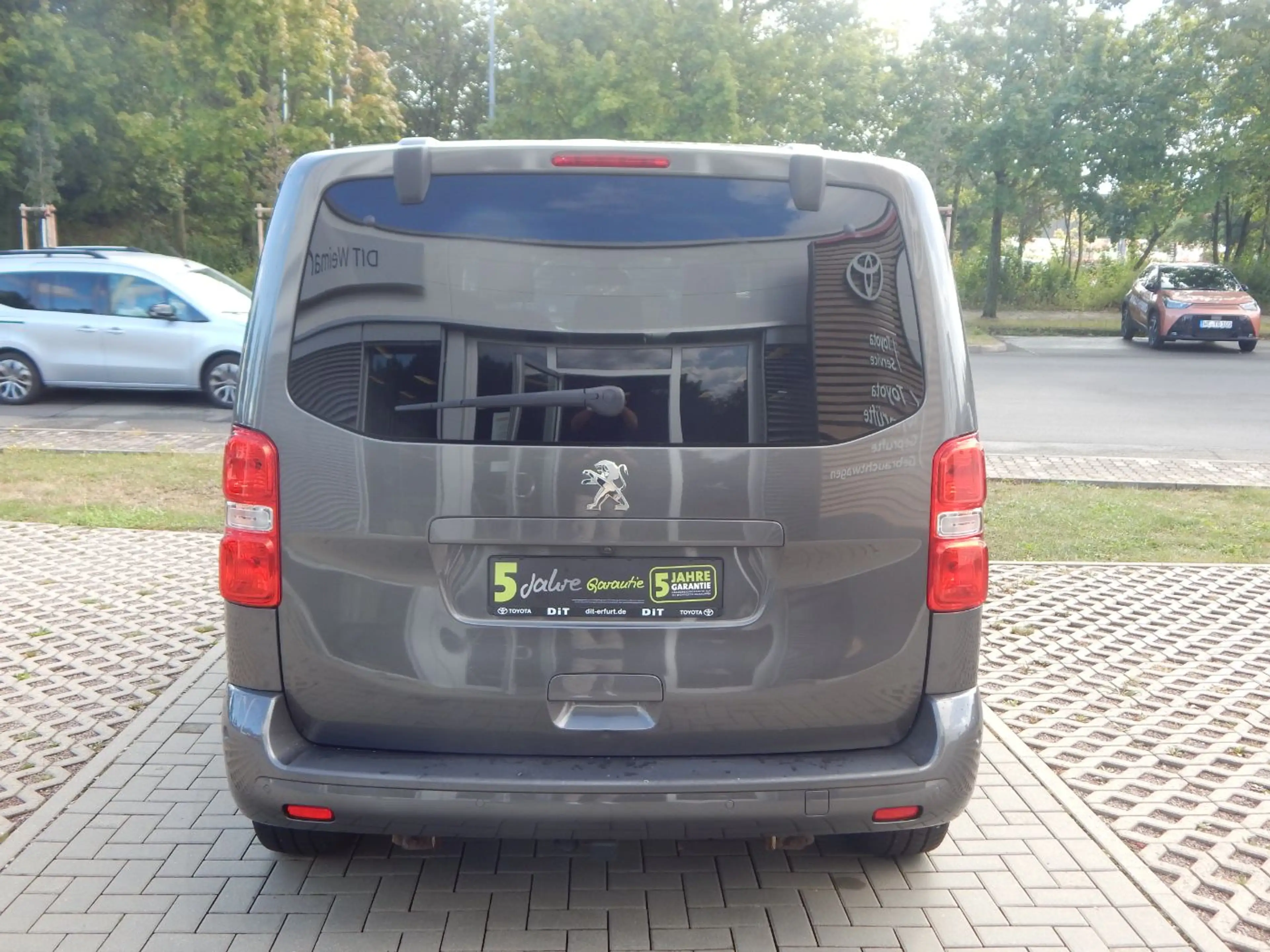 Peugeot Traveller 2.0 BlueHDi 150 L2 Allure AHK+Navi+SD — photo 5