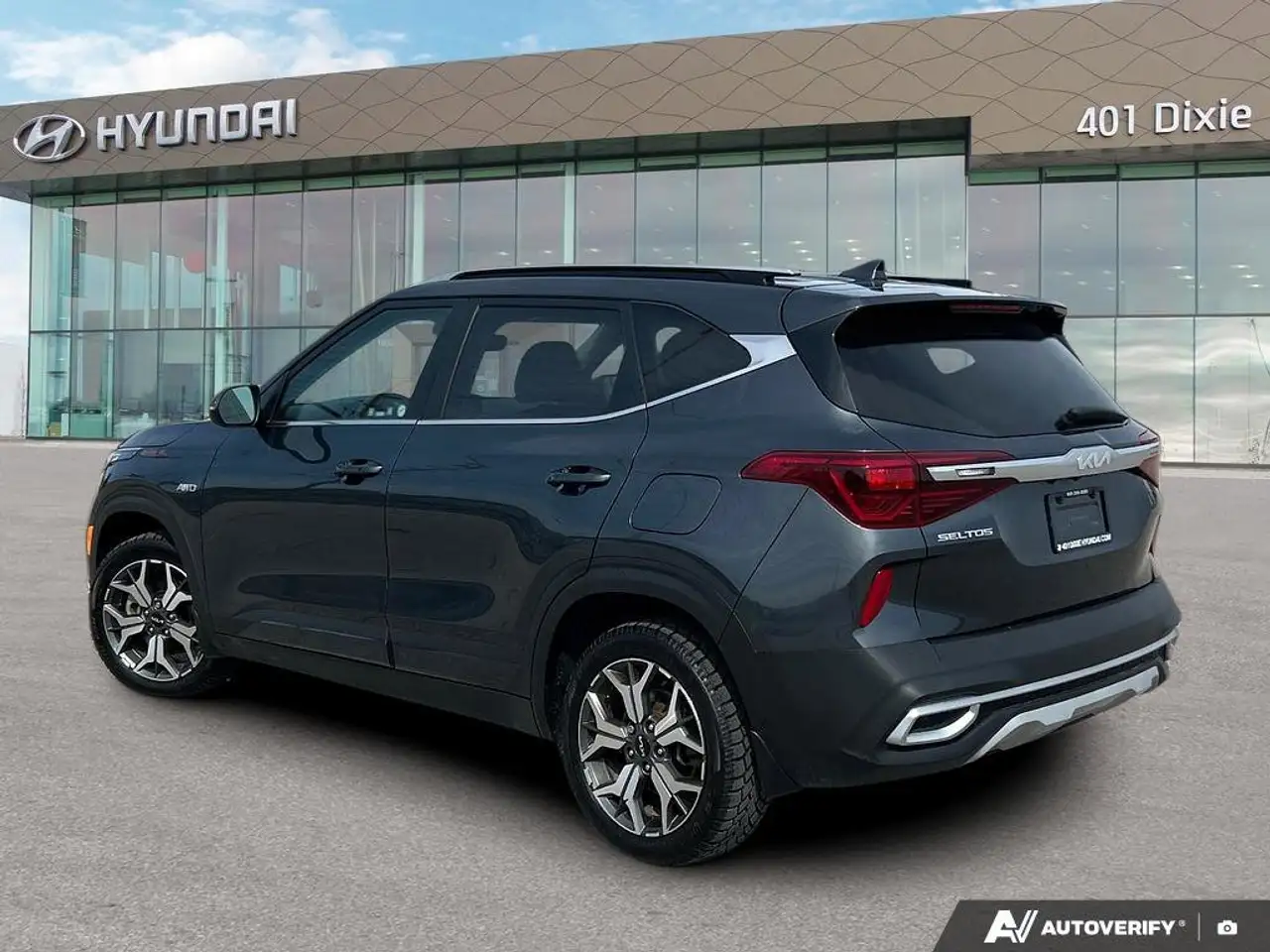 Kia Seltos снимка Kia Seltos