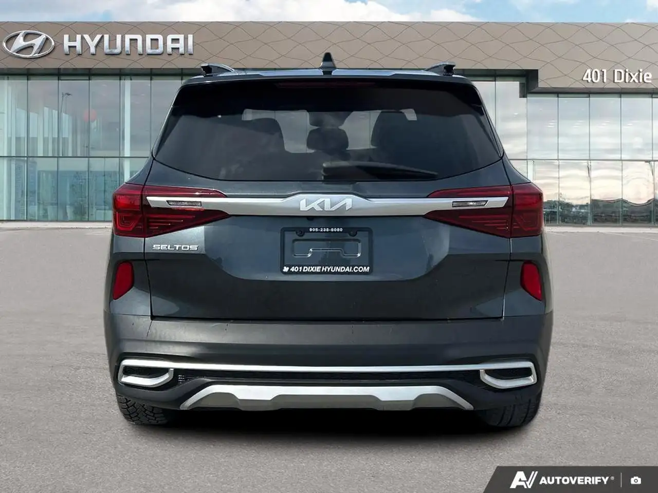 Kia Seltos снимка Kia Seltos