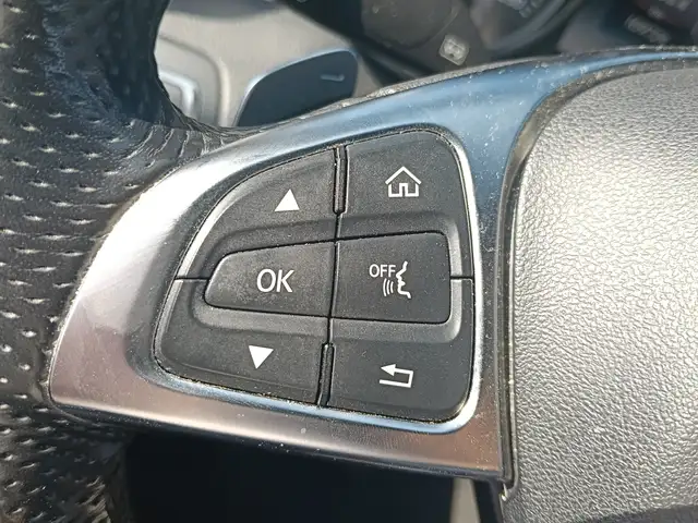 Mercedes-Benz GLC view 19