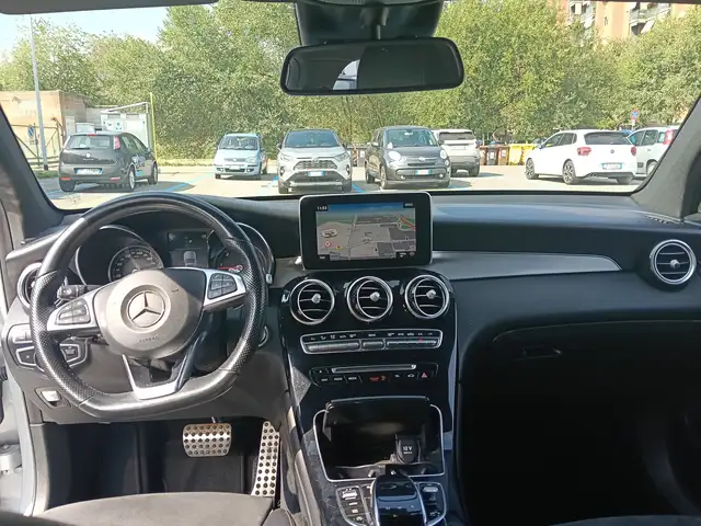 Mercedes-Benz GLC view 14