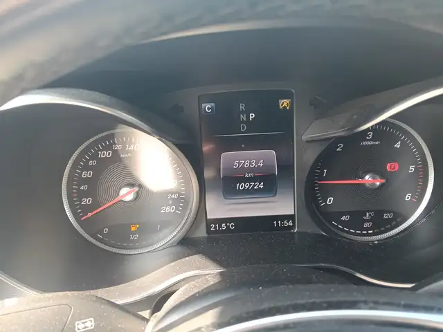 Mercedes-Benz GLC view 18