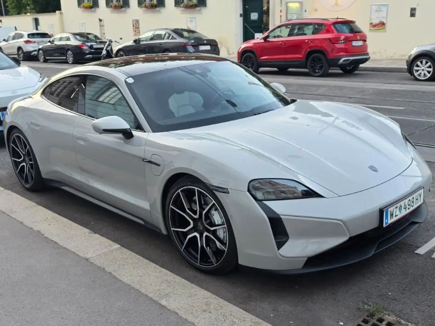 Porsche Taycan Taycan Turbo 97kWh Turbo Grau - 2