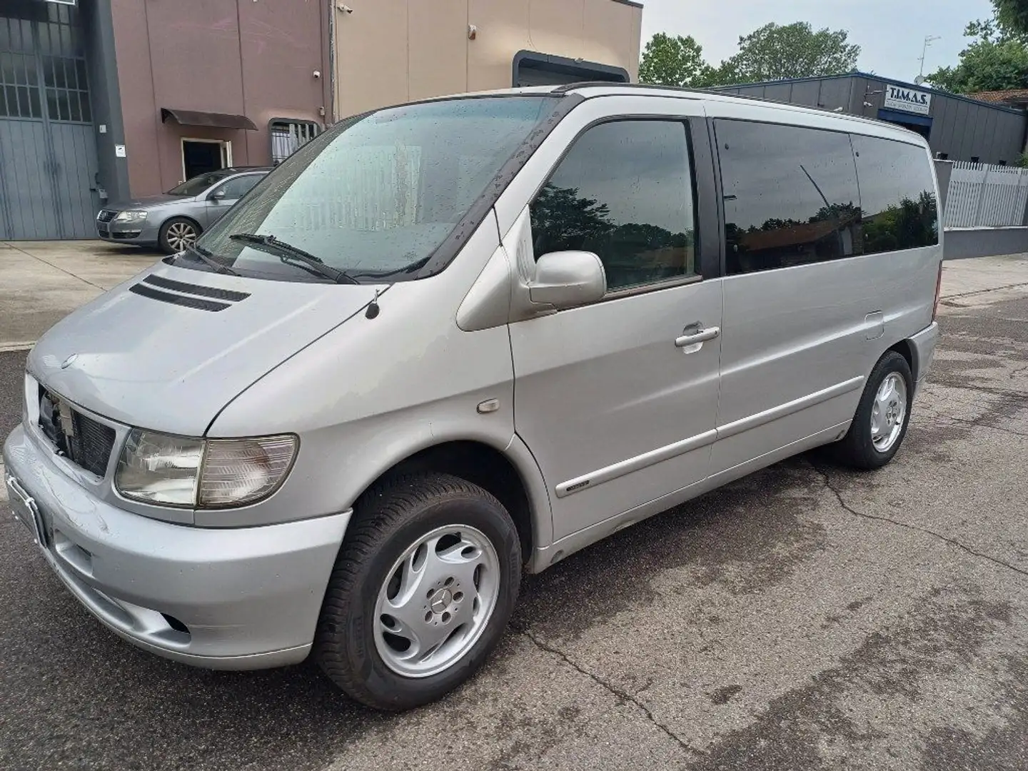 Mercedes-Benz Vito 112 CDI cat Mixto Vetrato Automatico Grigio - 1
