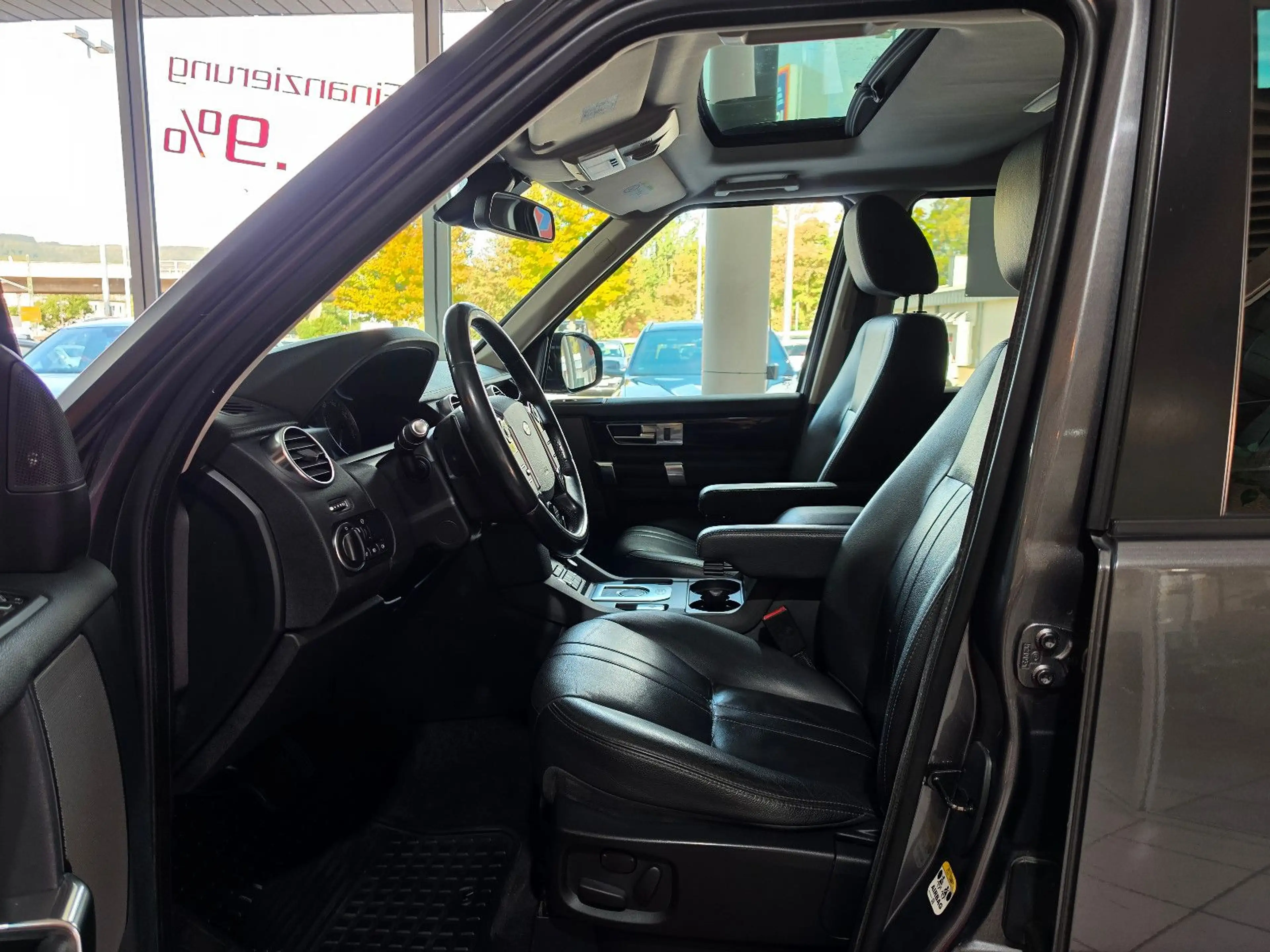 Land Rover Discovery 4 HSE SDV6+STANDH.+MERIDIAN+PANO+AHK+ — photo 9