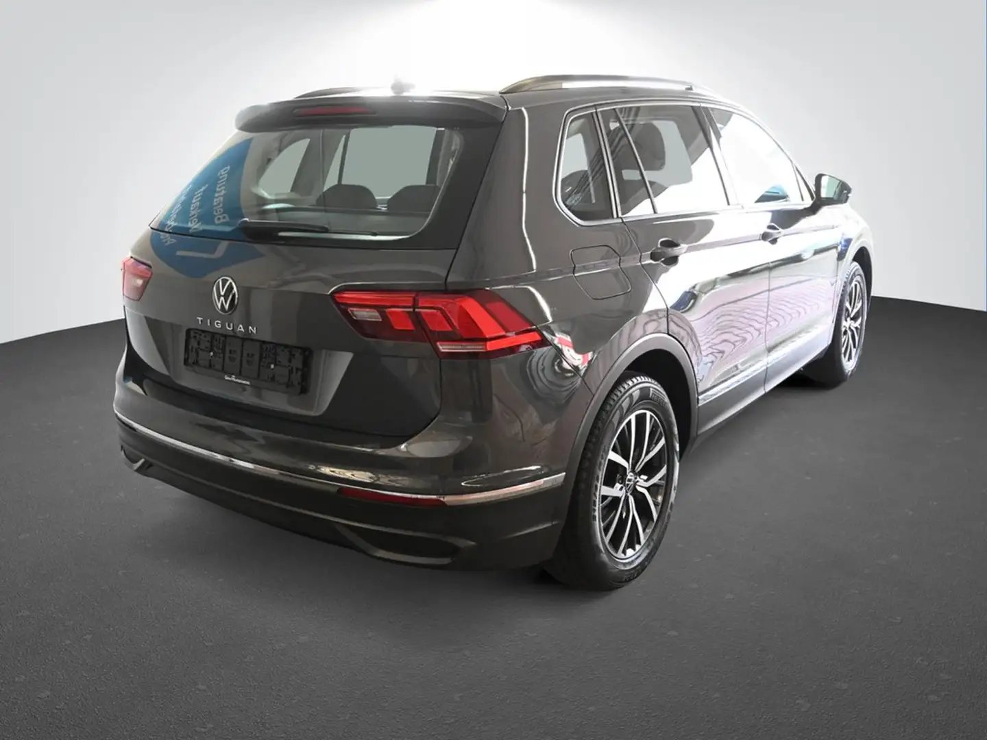 Volkswagen Tiguan 2.0 TDI Automatik Life AHK Kamera Ambiente Gris - 2