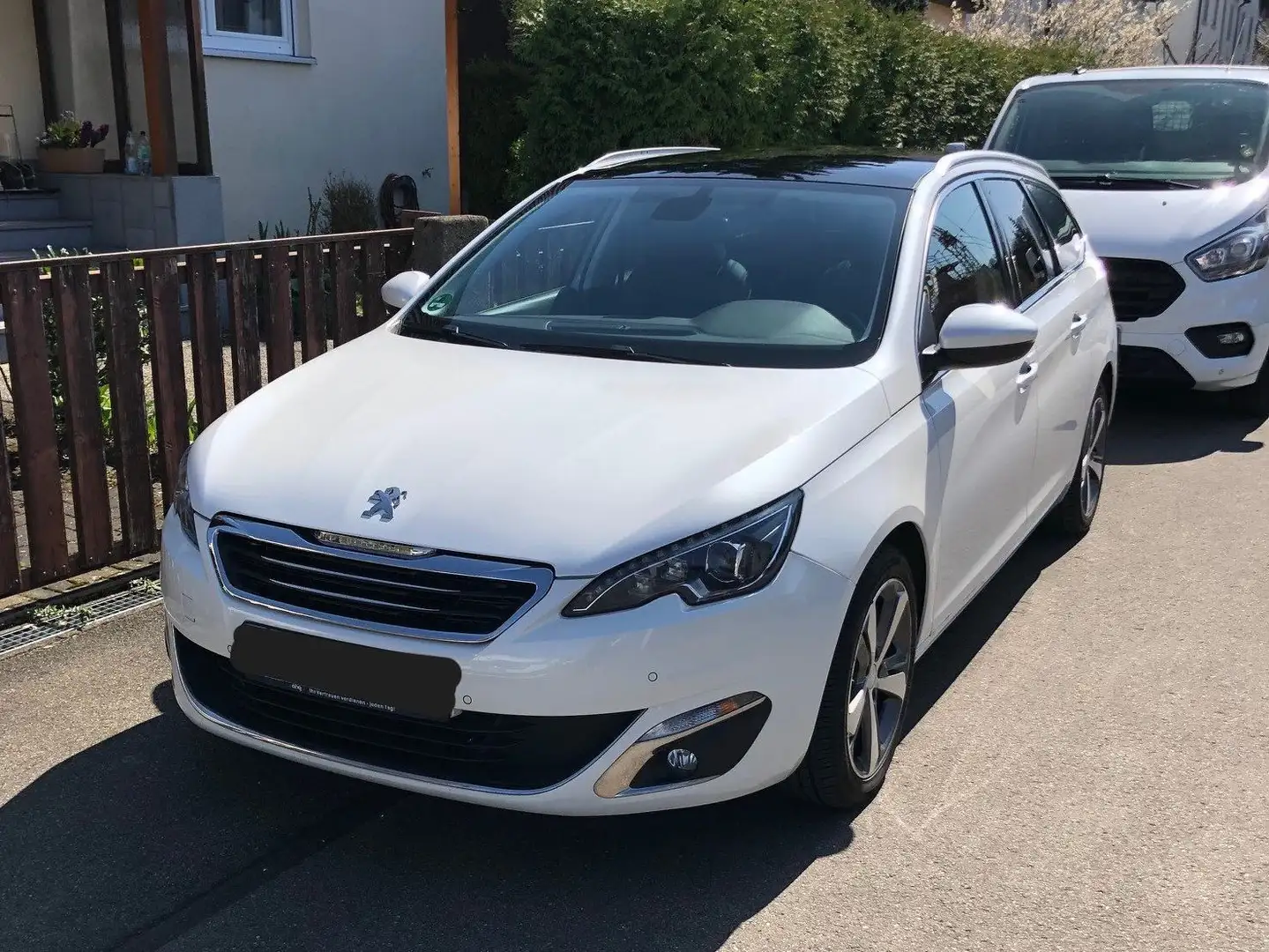 Peugeot 308 308 SW BlueHDi 150 Stop Bílá - 1