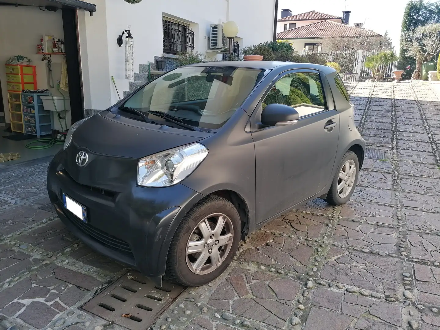 Toyota iQ iQ 1.0 Sol Nero - 1