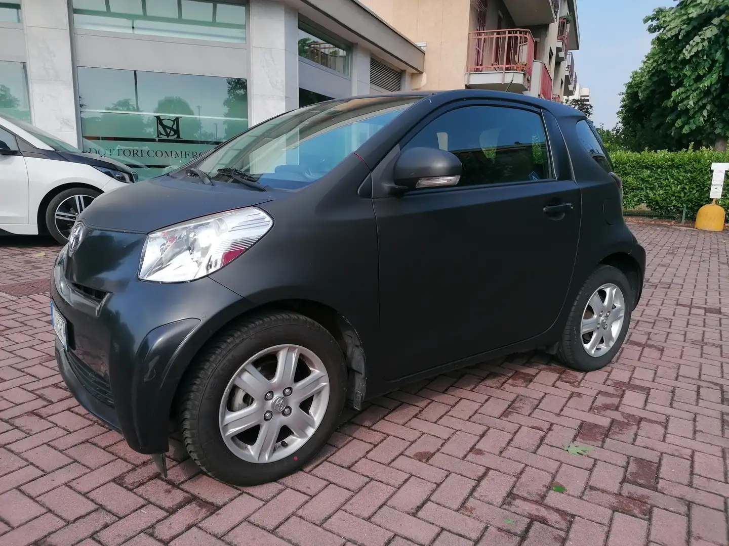 Toyota iQ iQ 1.0 Sol Nero - 1