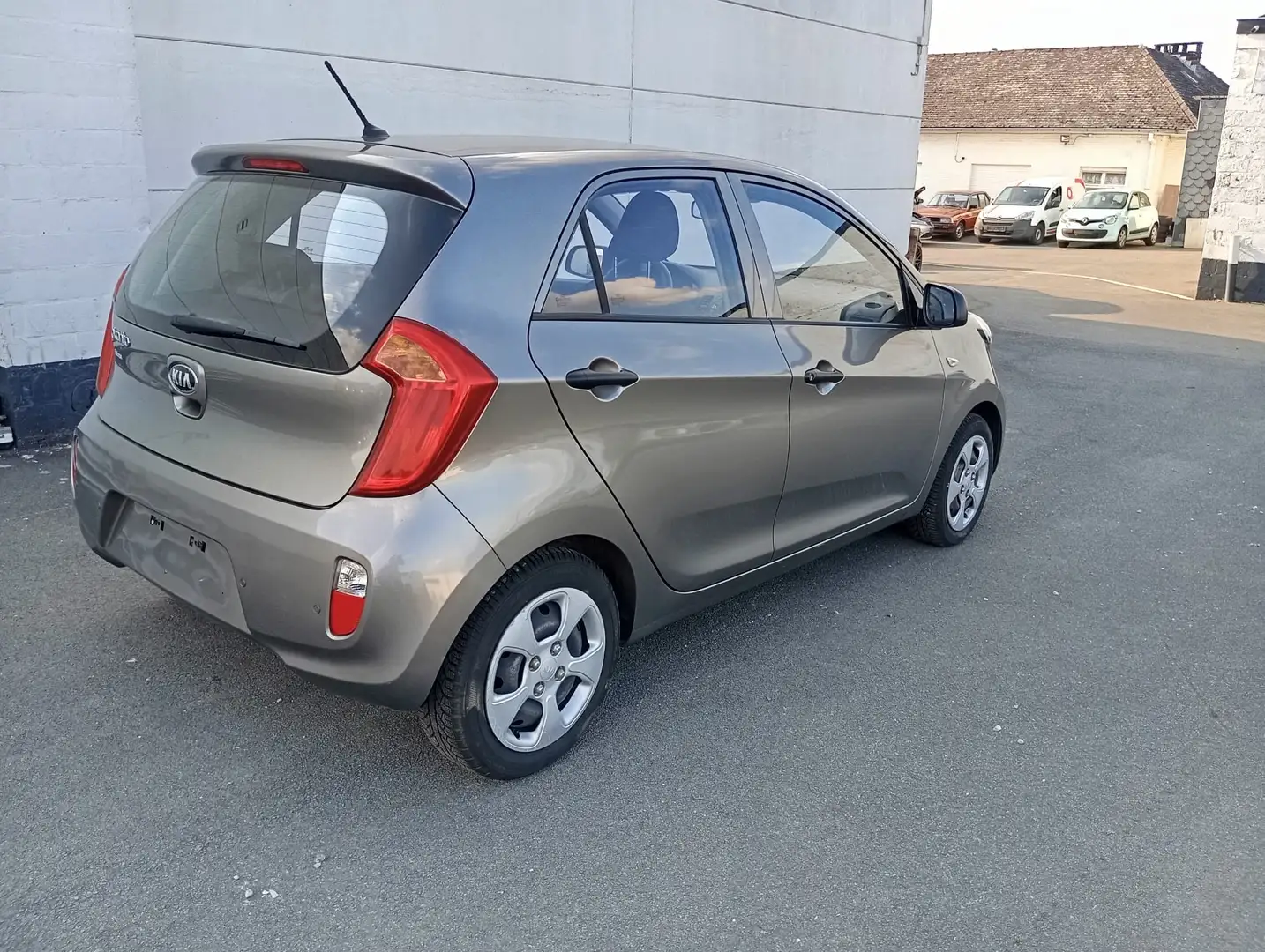 Kia Picanto 1.0i Fusion ISG Bronze - 2