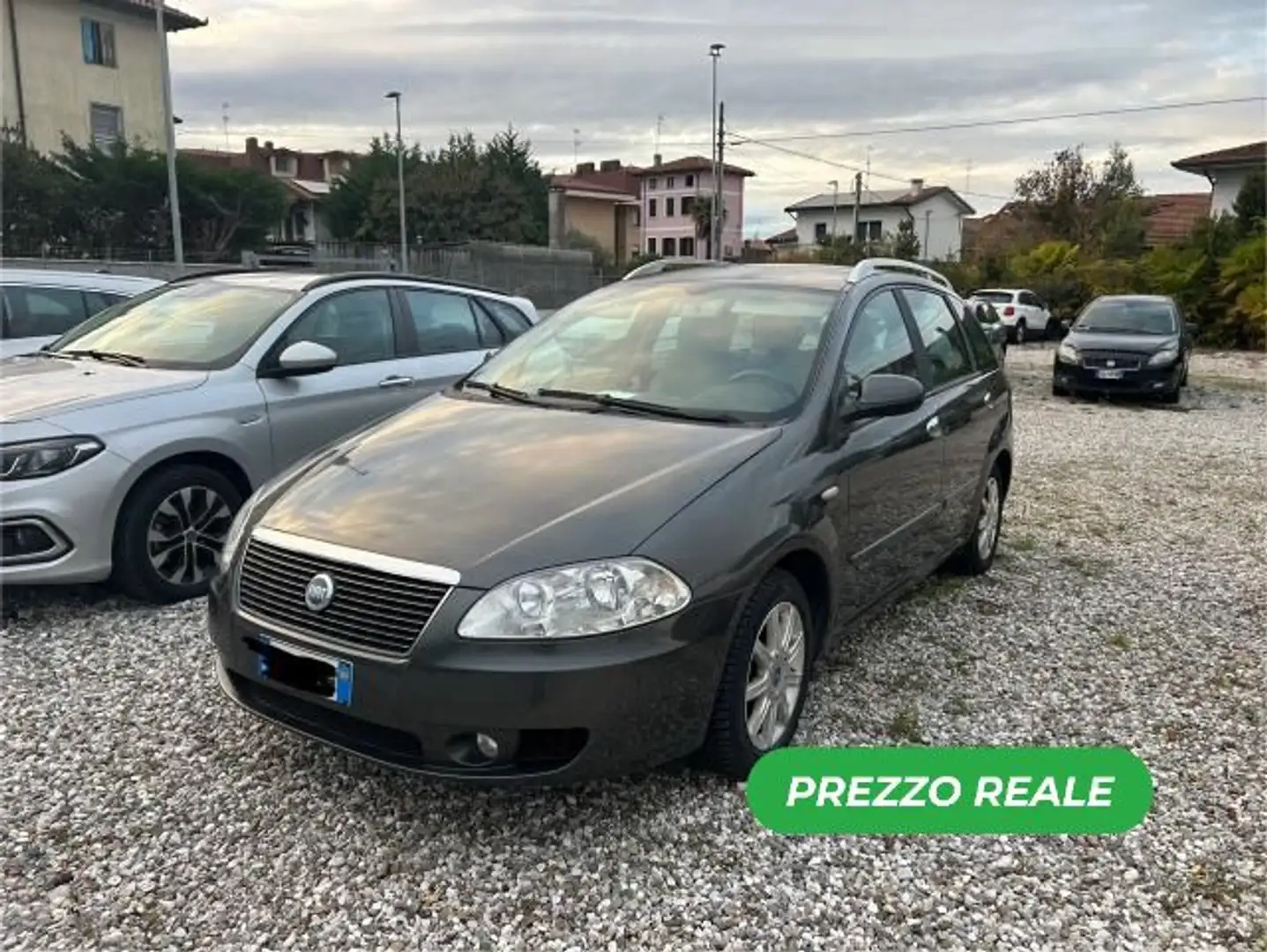 Fiat Croma 1.9 mjt 8v Gris - 1
