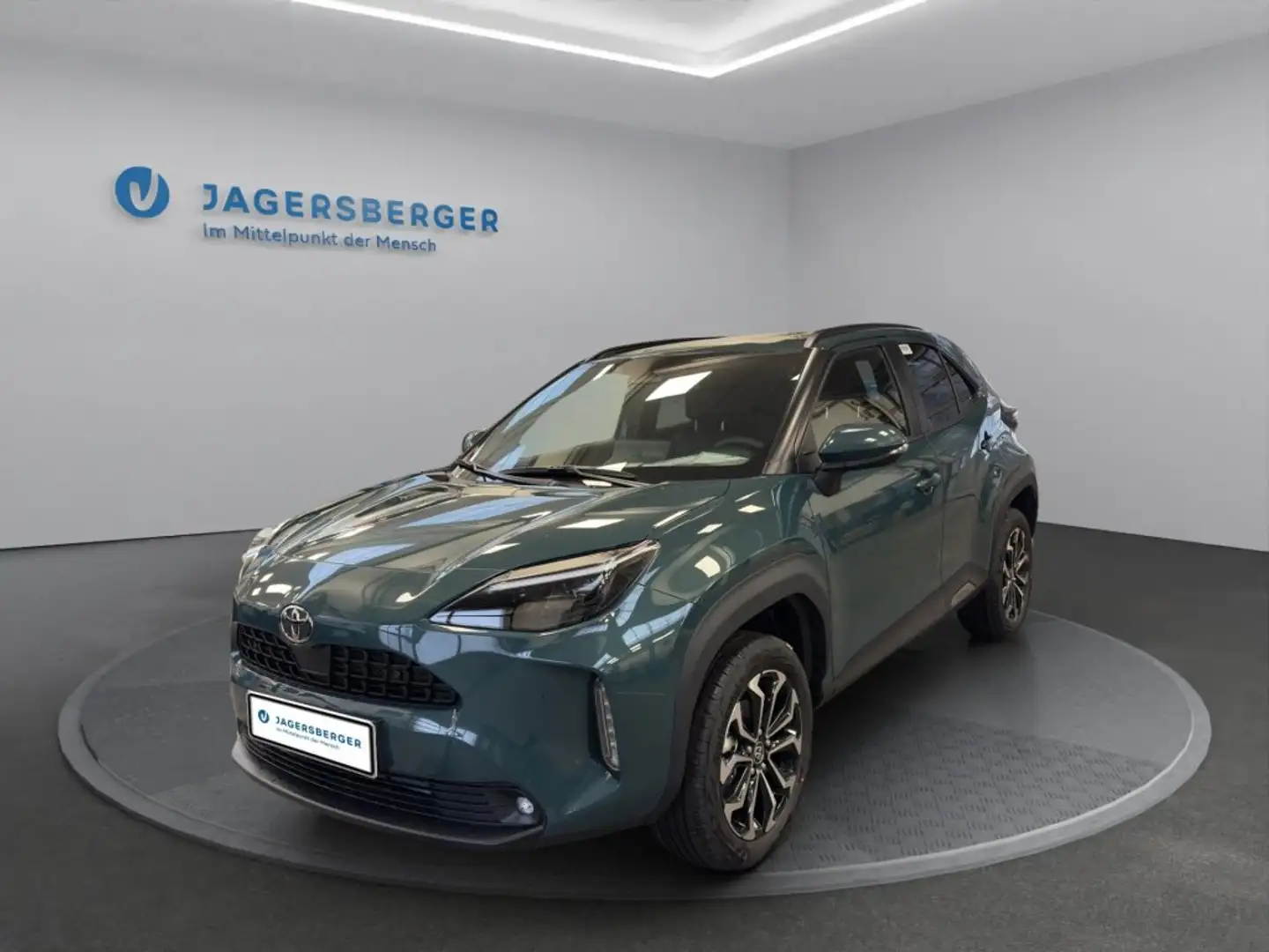 Toyota Yaris Cross - 1,5 l 4x4 HY  Active Drive Grün - 1
