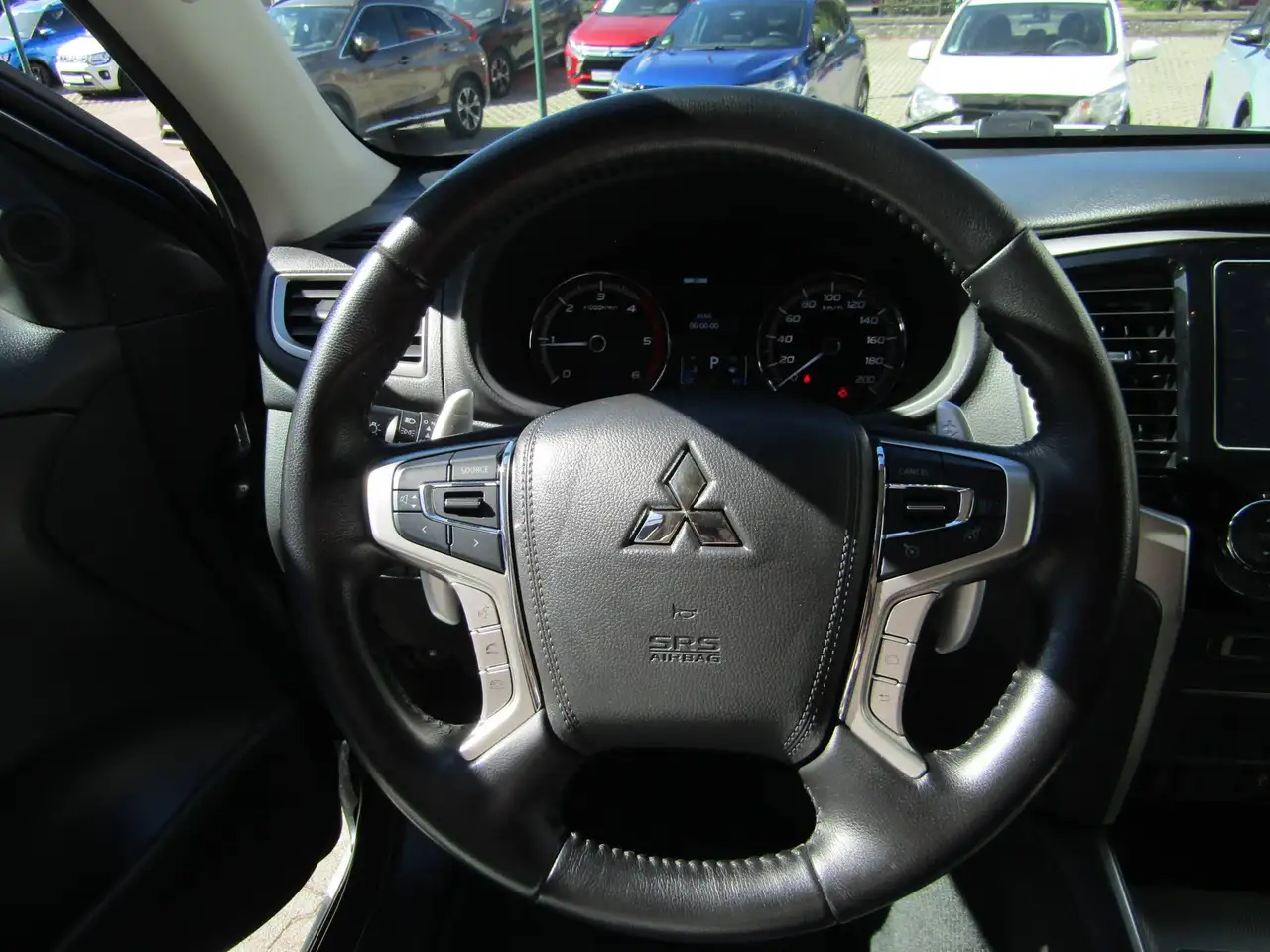 Mitsubishi L200 Select 4x4 Automatik Rückfahrkamera LED-Licht AHZV Rollcover Ladebordwanne, миниатюра 11