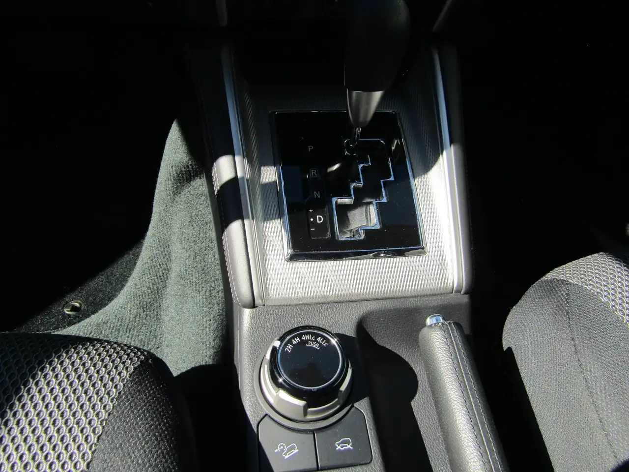 Mitsubishi L200 Select 4x4 Automatik Rückfahrkamera LED-Licht AHZV Rollcover Ladebordwanne, миниатюра 15