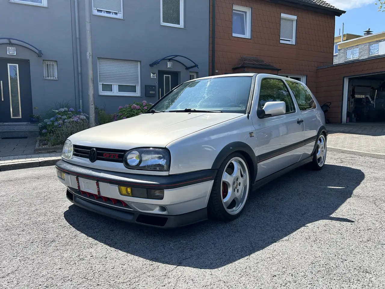 Volkswagen Golf GTI 2.0, foto 1