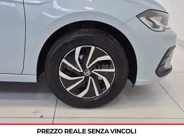 Volkswagen Polo view 13