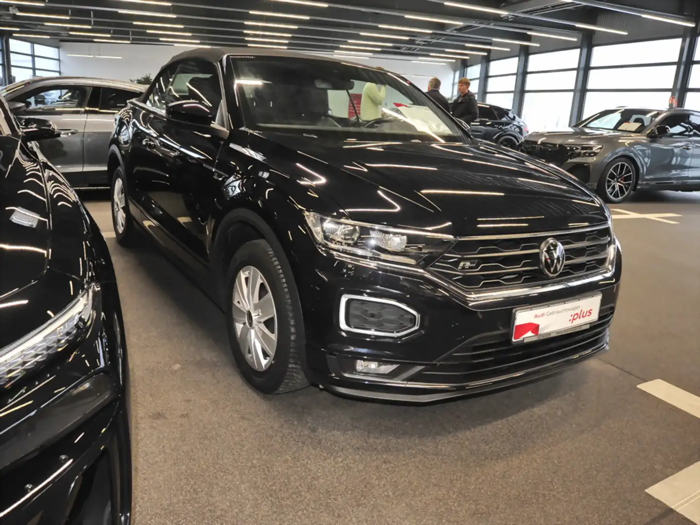 Volkswagen T-Roc 1.5 TSI R-Line DSG Navi PDC Sitzheizung Schwarz - 2
