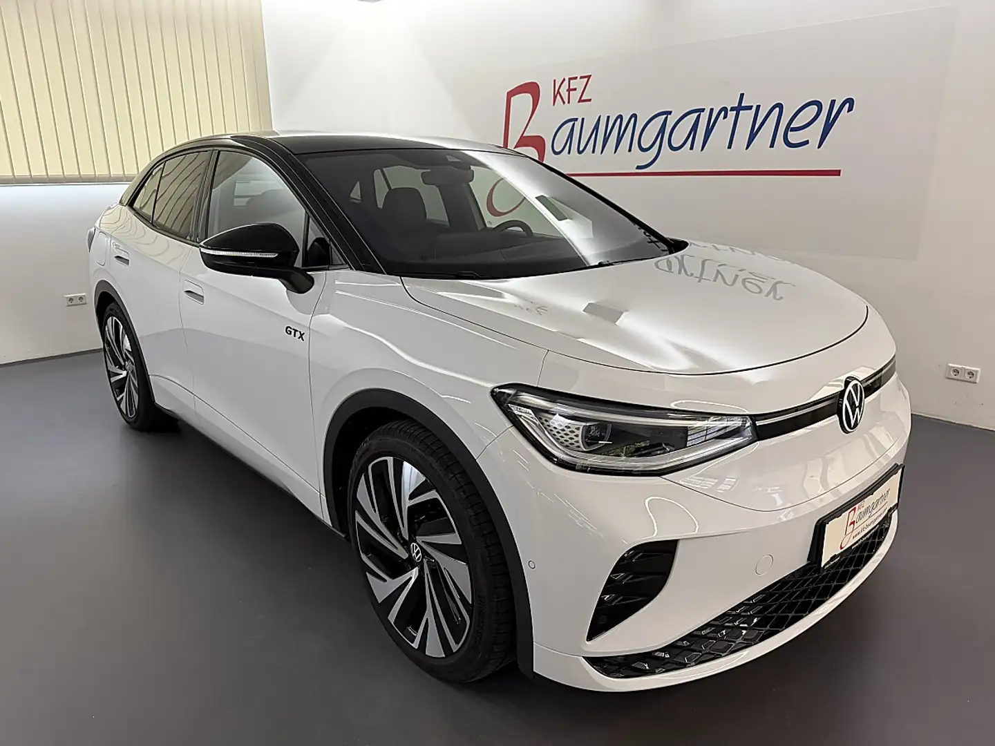 Volkswagen ID.5 GTX 77kWh *Matrix-LED*NAVI*ACC*PANO*Teilleder*S... Weiß - 1