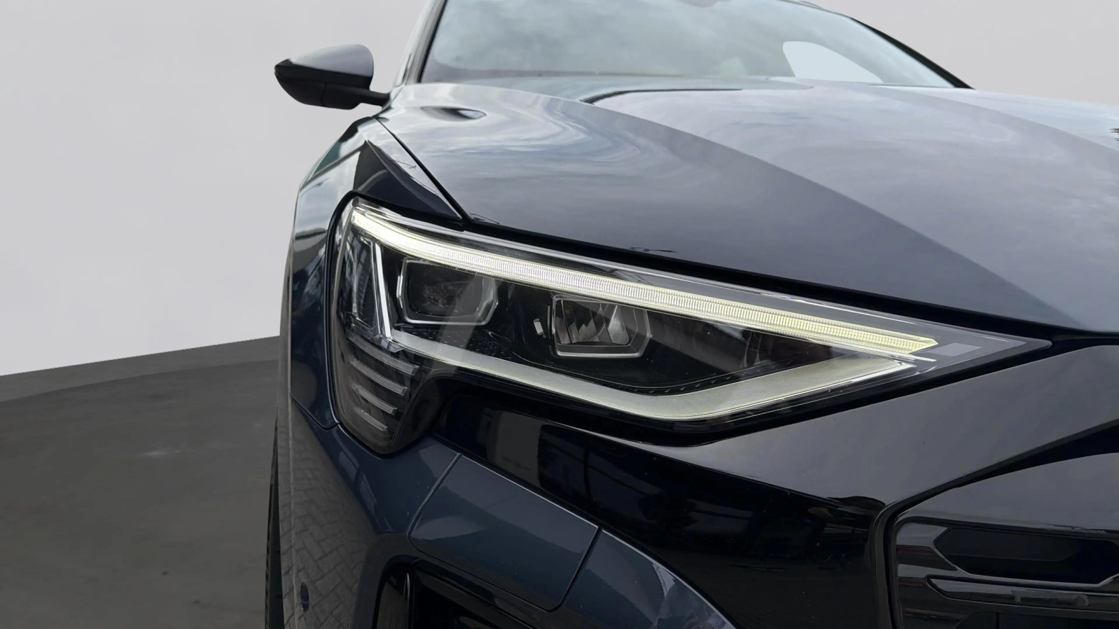 Audi Q8 e-tron 55 quattro S Edition 115 kWh Panoramdak, leer, ach — photo 11