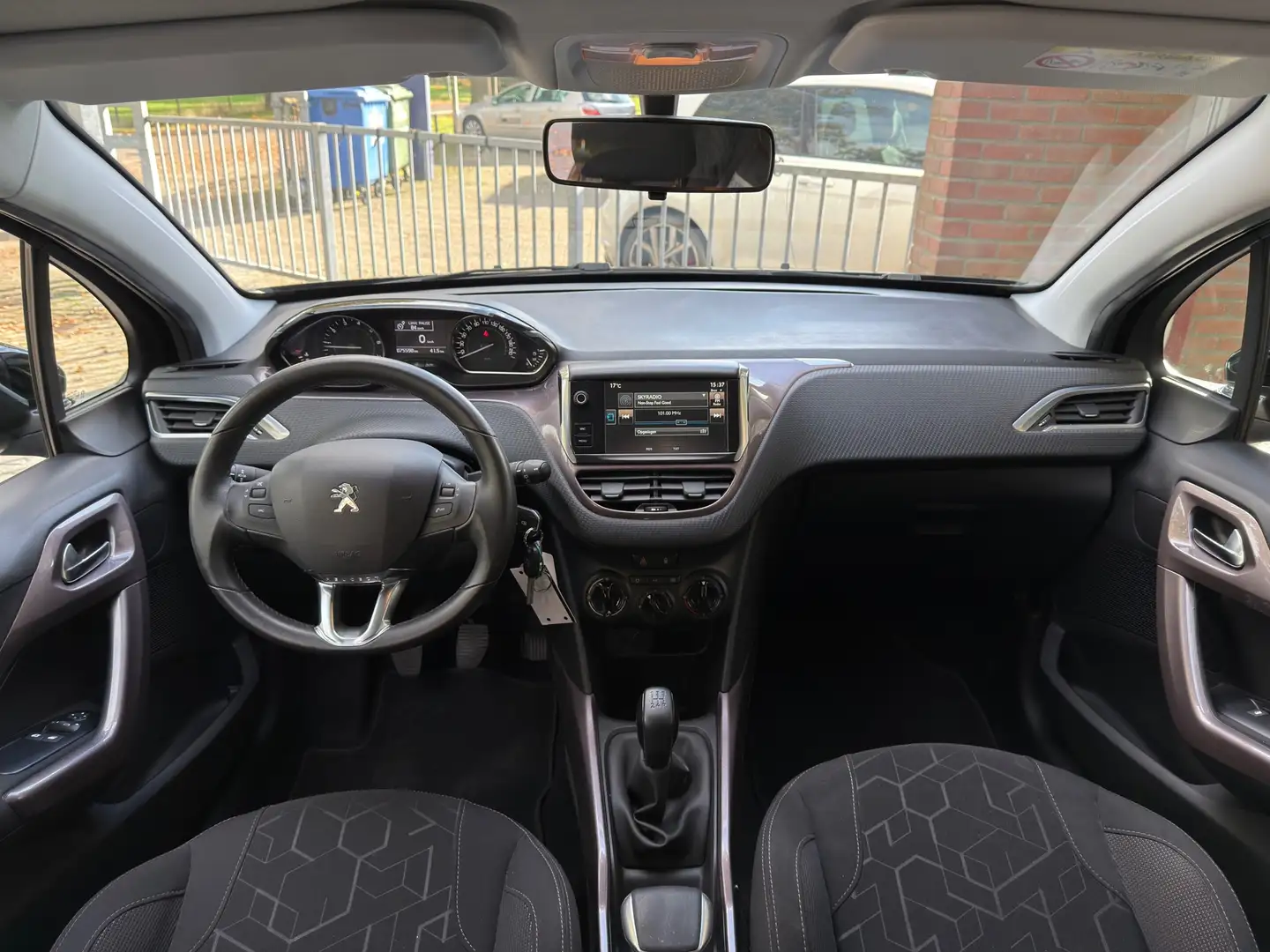 Peugeot 2008 1.2 PureTech Active Noir - 2