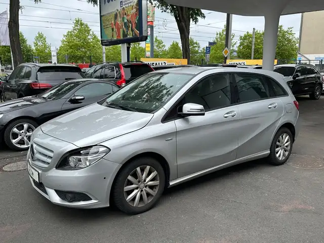 Mercedes-Benz B 180 CDI Navigation/ Klimaanlage/ Einparkhilfe