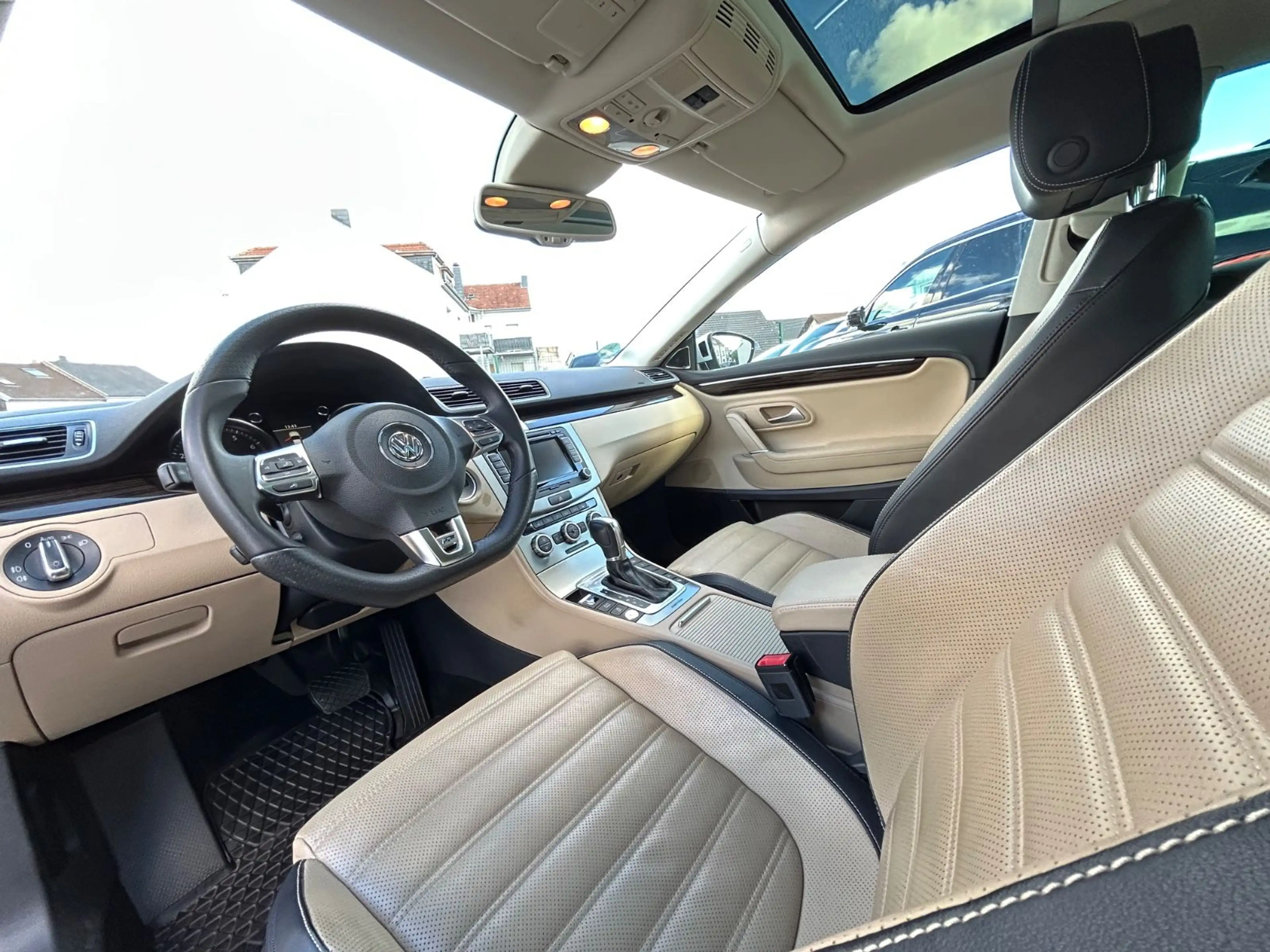 Volkswagen CC R-LINE STAND-HZ + SITZBEL + KAMERA + PANO — photo 9