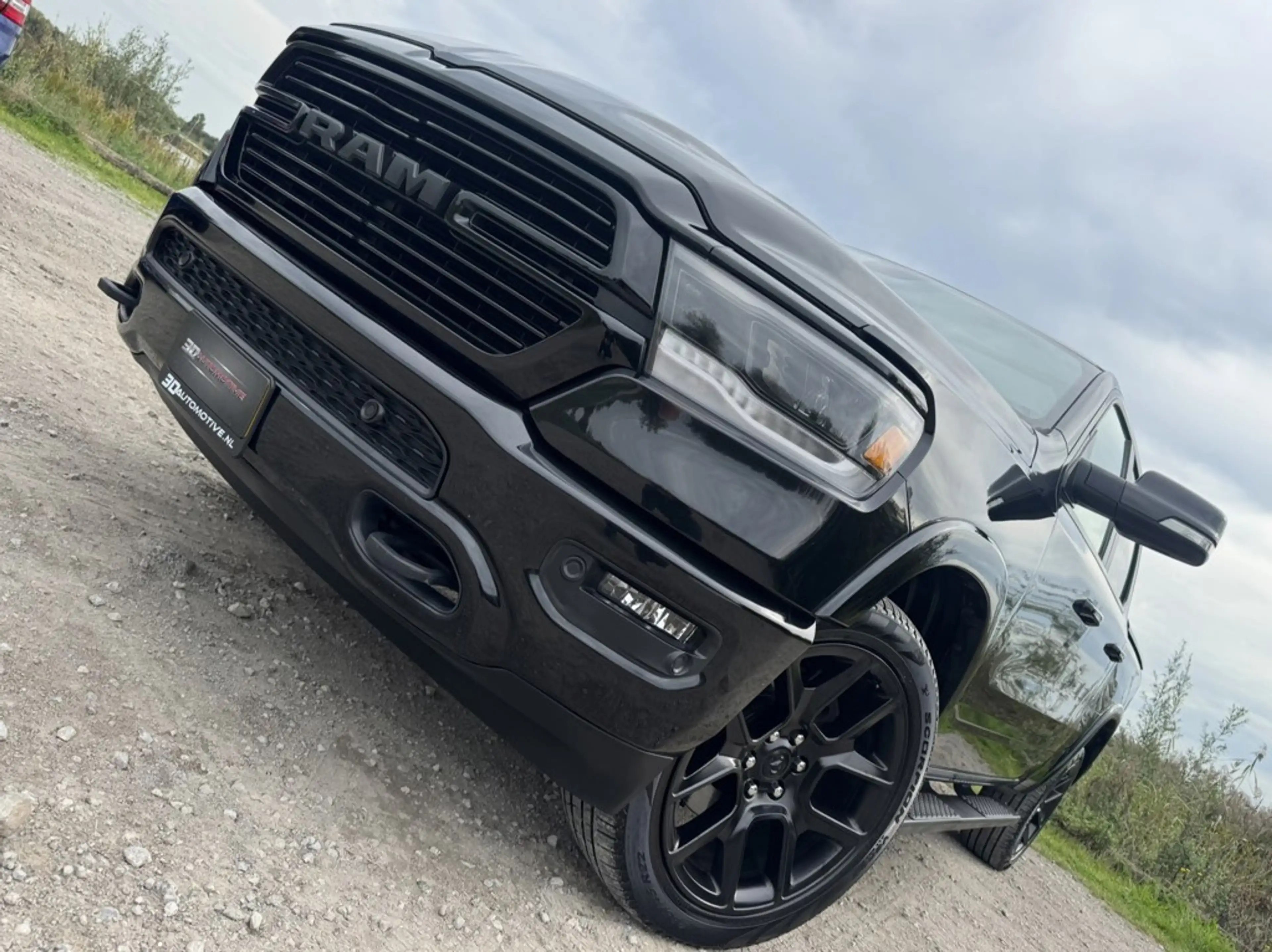 Dodge RAM 1500 LARAMIE NIGHT 5.7L V8, LAGE BIJTELLING, PANO, — photo 5