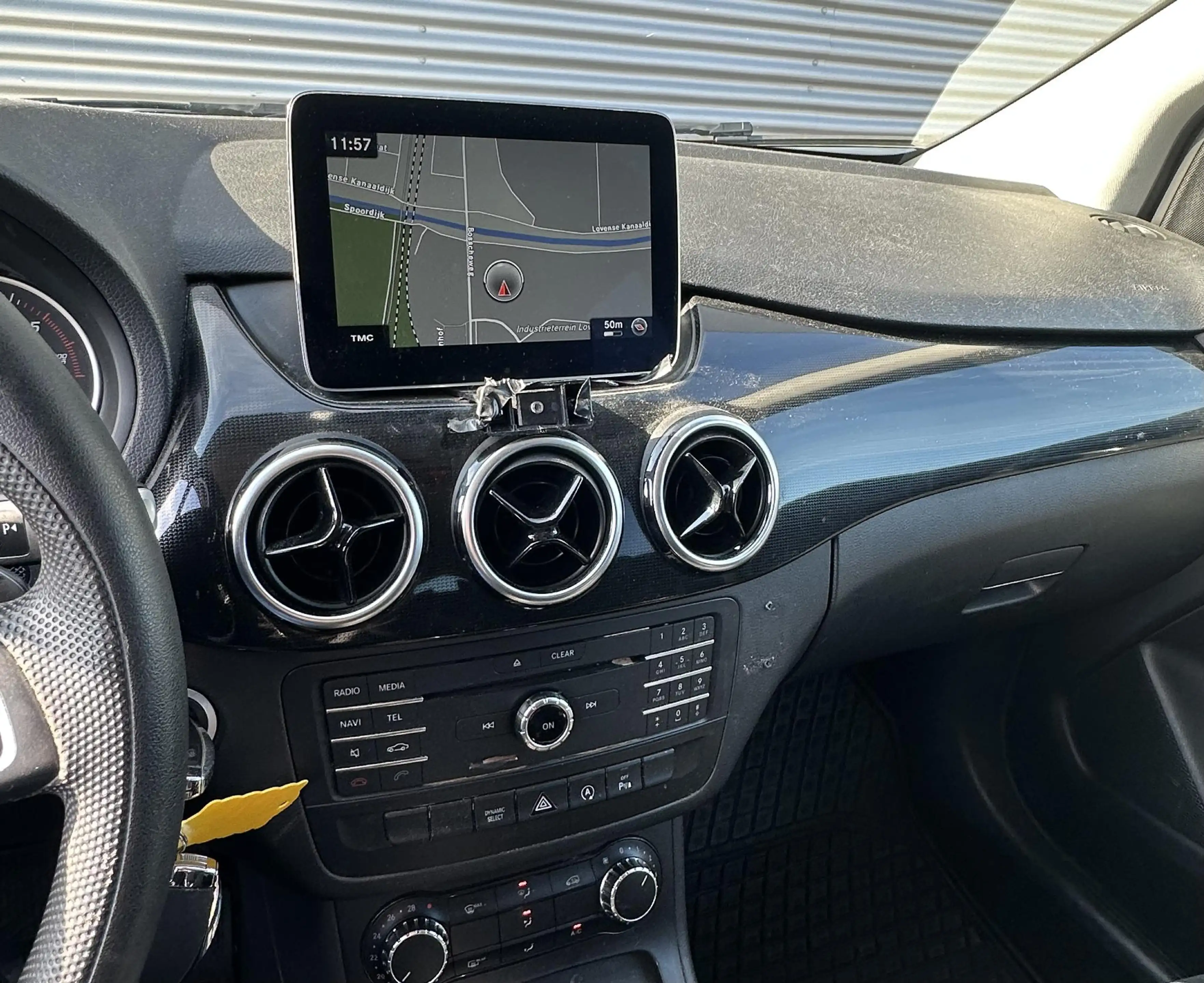 Mercedes-Benz B 220 d Ambition automaat — photo 11