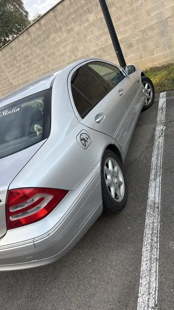 Mercedes-Benz C 240 Elegance v6 atmosphérique - 2
