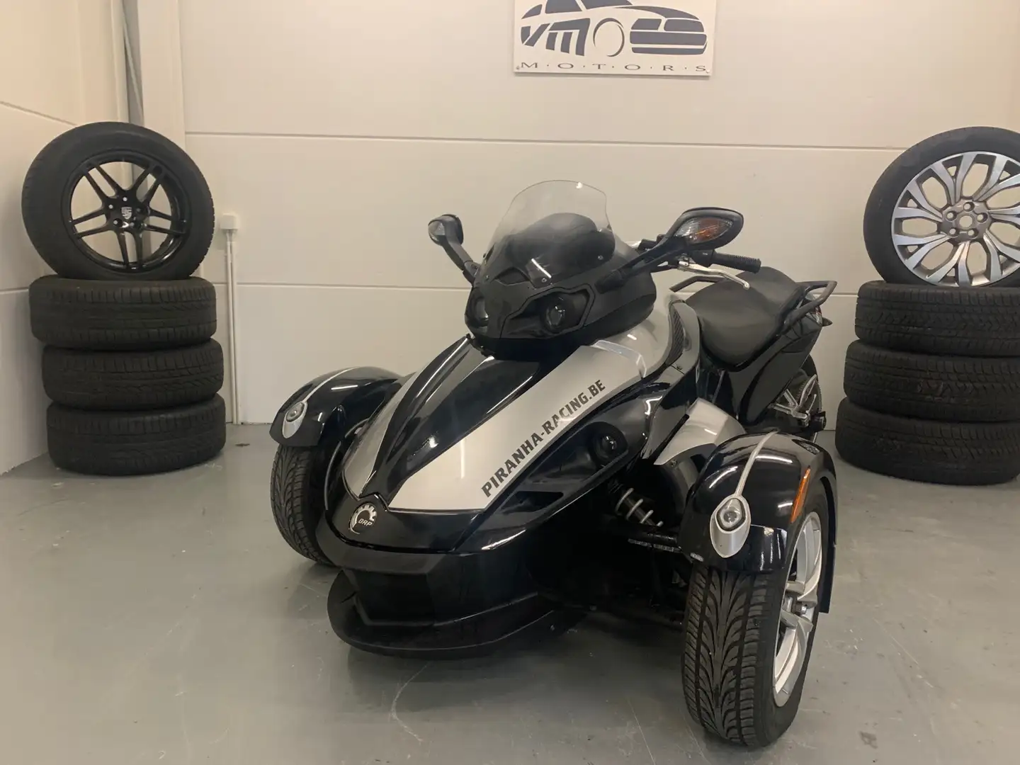 Can Am Spyder RS nieuwstaat Stříbrná - 1