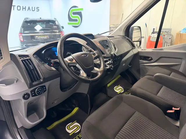Ford Transit view 7